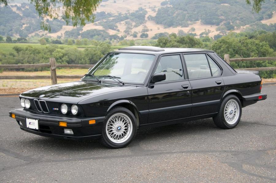  BMW M5 1988 года  (фото 45 из 47)